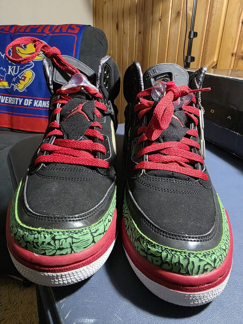 Jordan Spizike Black and Red Athletic Shoes Size 11m, 2007 Release.